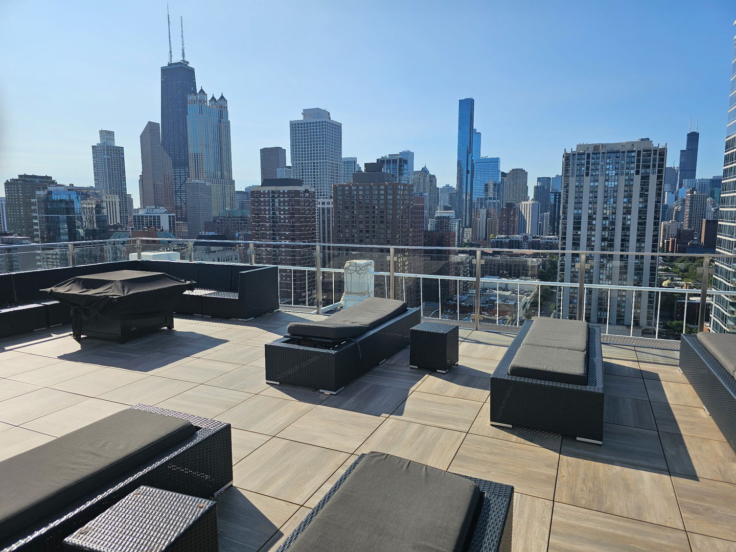 1255 N Sandburg Terrace Unit: 1001