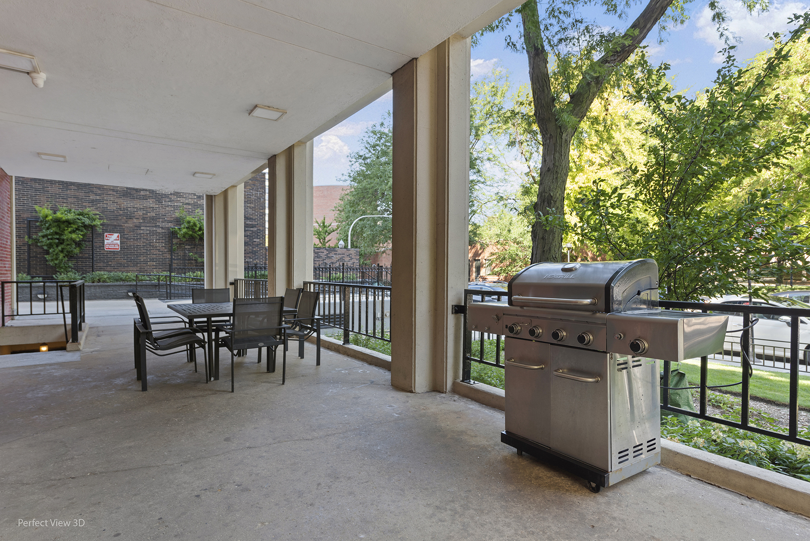 1255 N Sandburg Terrace Unit: 1001