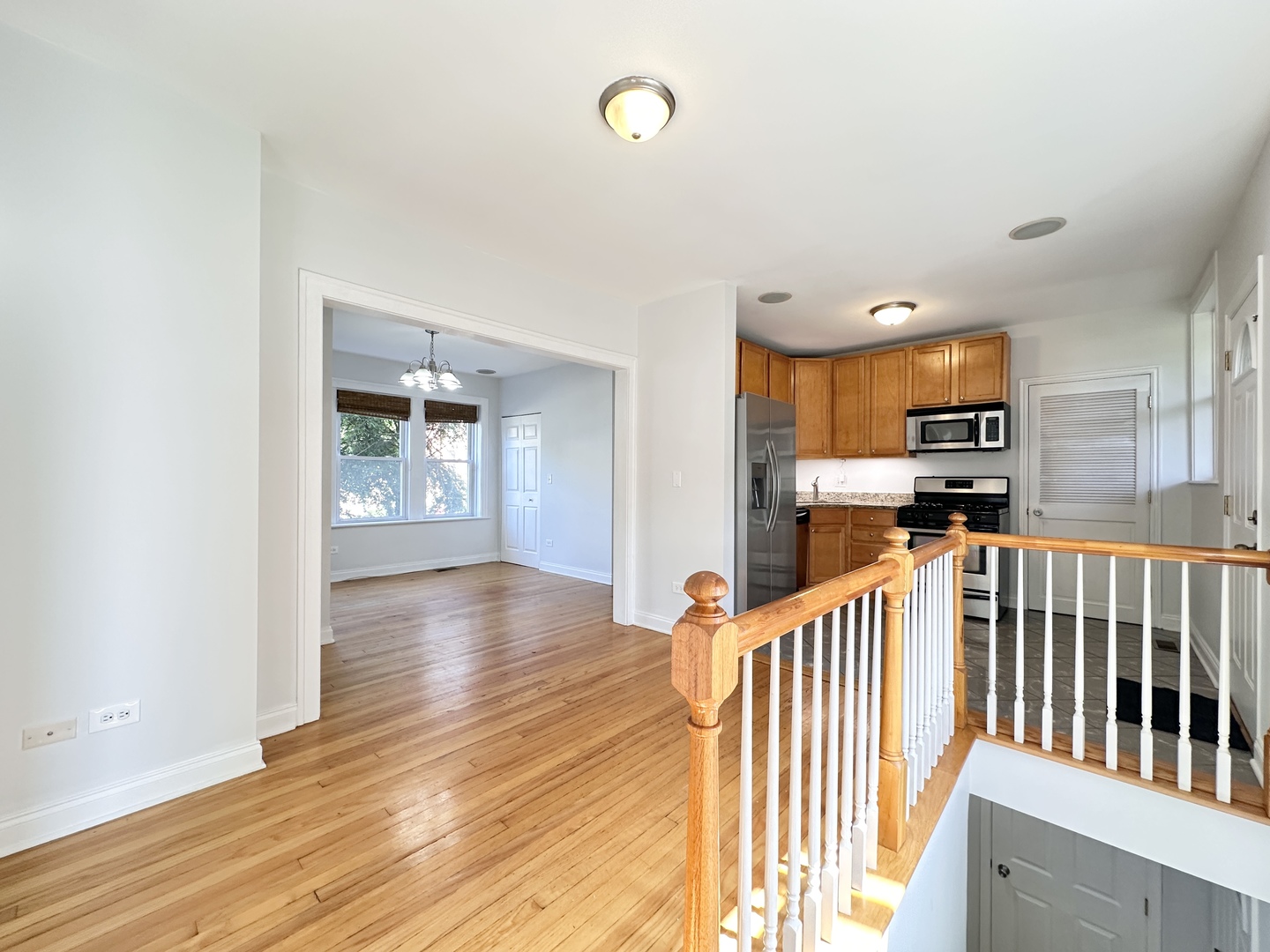 4447 W Sunnyside Avenue Unit: 1