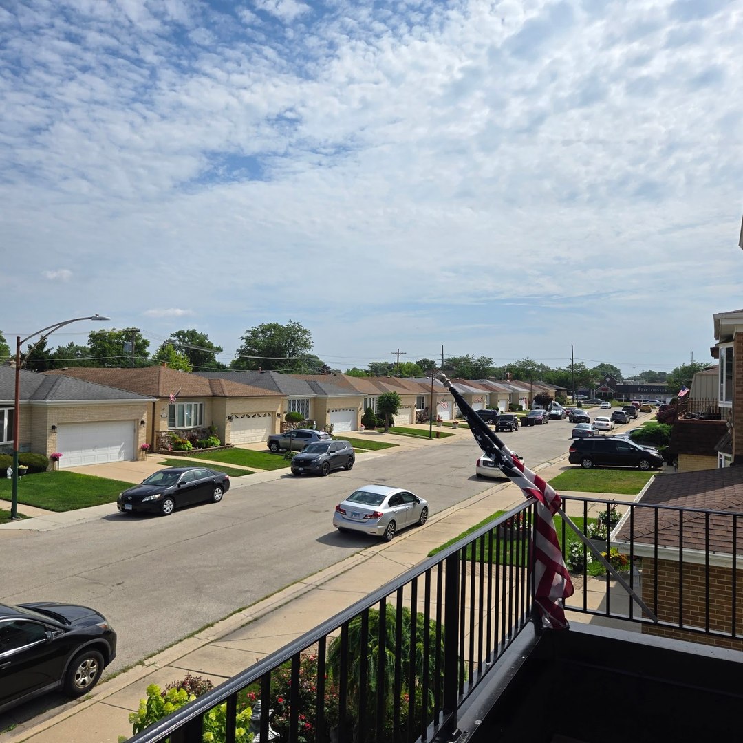 8449 W BRODMAN Avenue