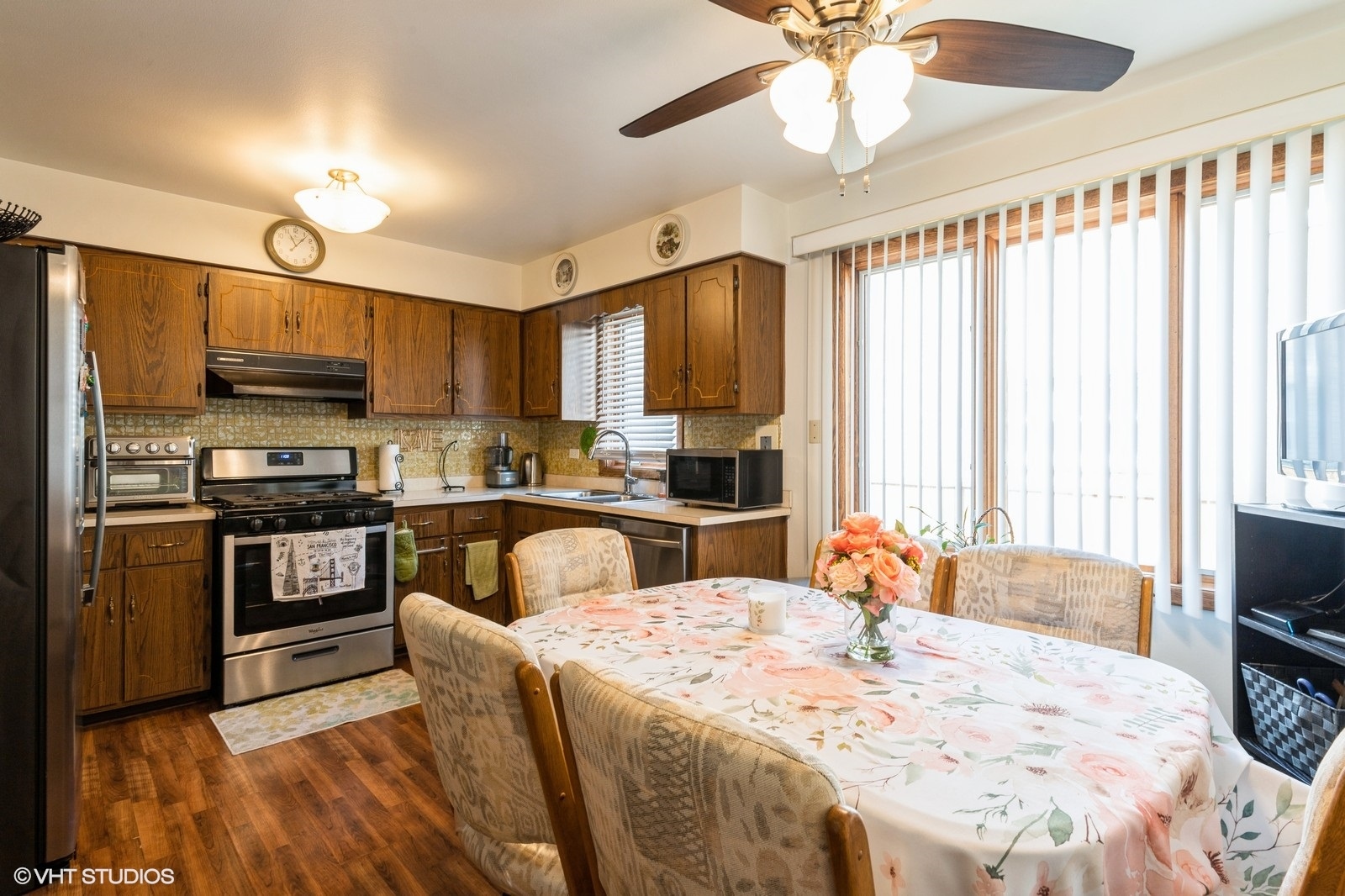 8449 W BRODMAN Avenue