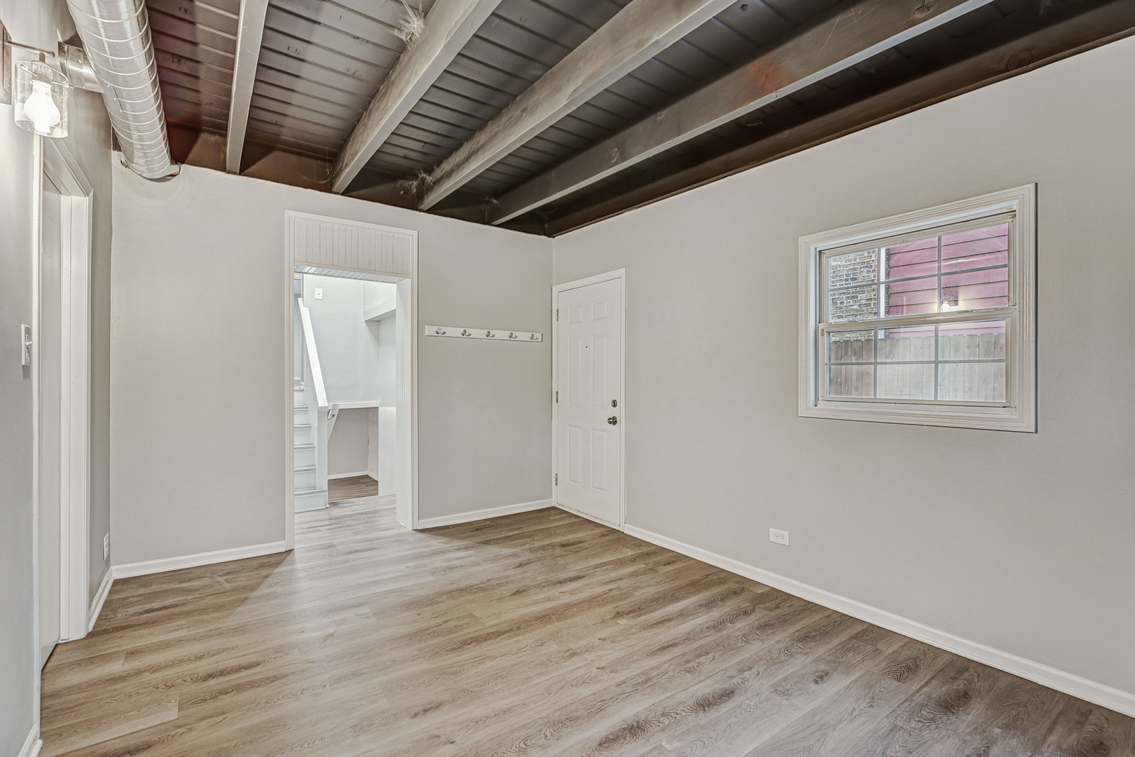 2014 S 7th Avenue