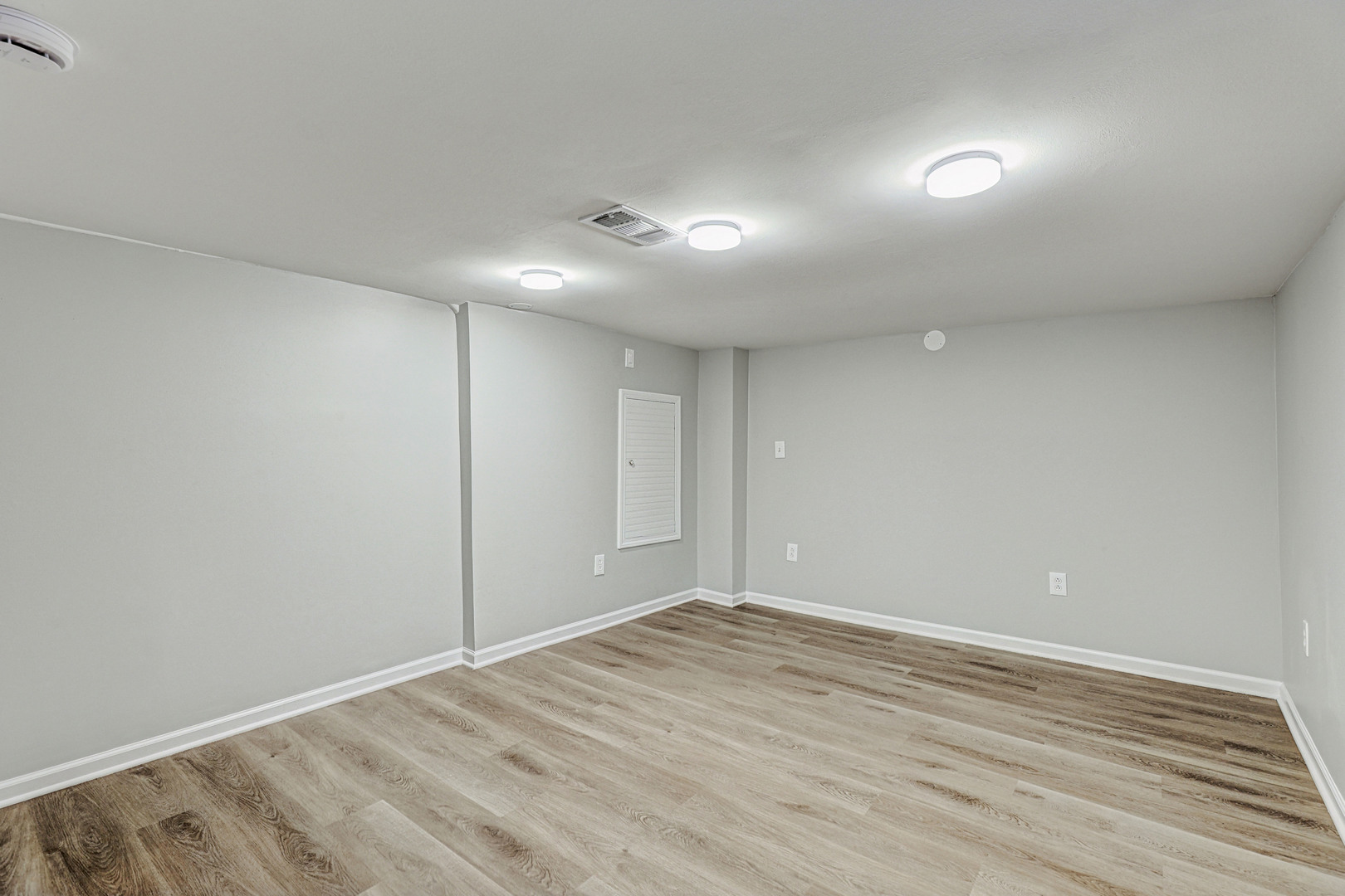2014 S 7th Avenue
