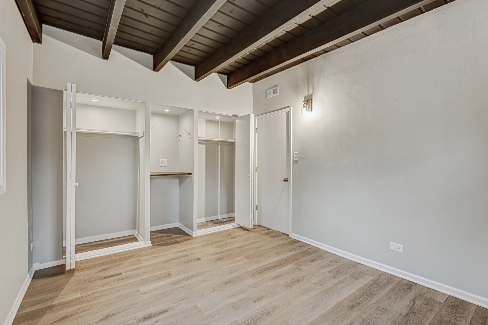 2014 S 7th Avenue