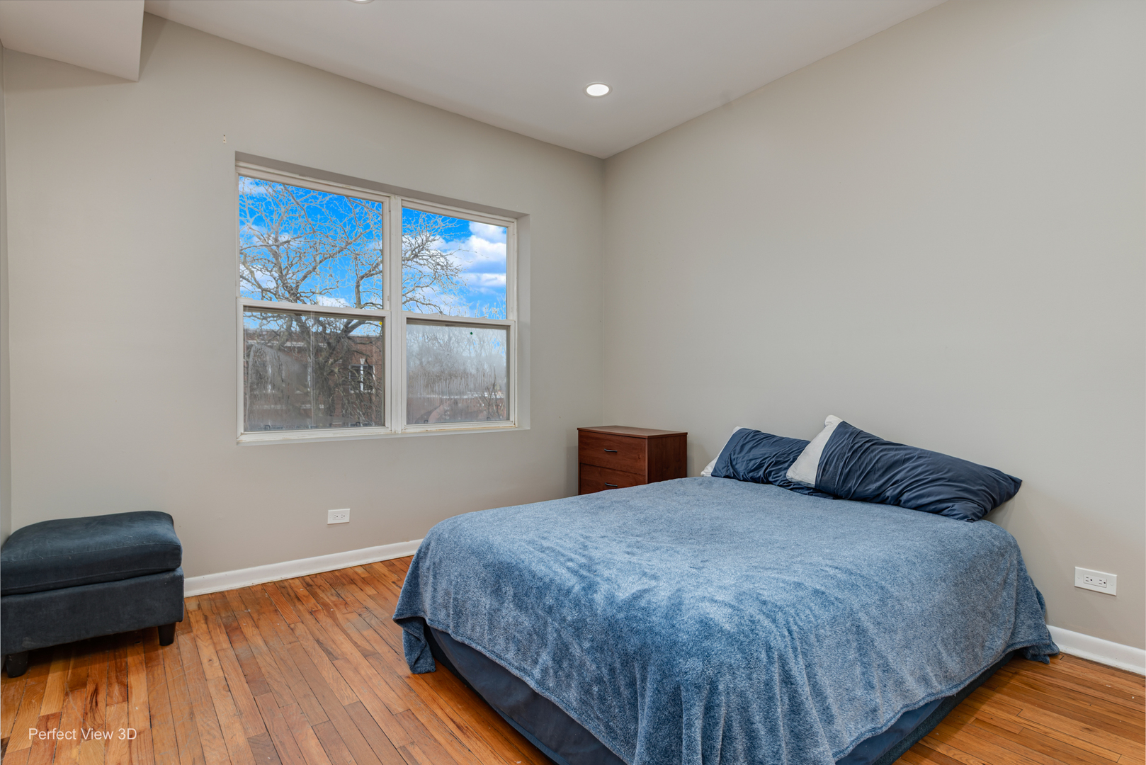 4909 N Avers Avenue Unit: 3