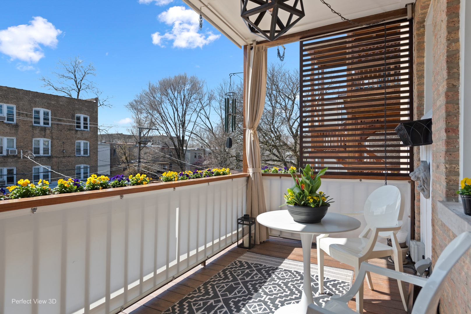 1433 W Rosemont Avenue Unit: 2W