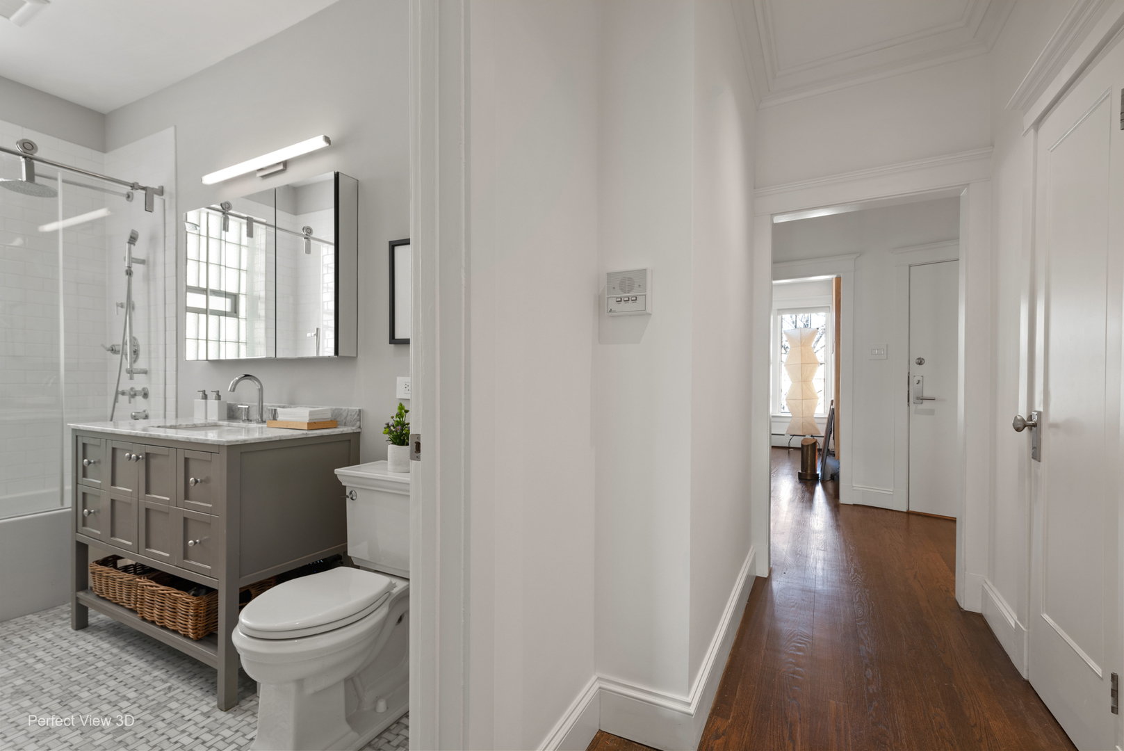 1433 W Rosemont Avenue Unit: 2W