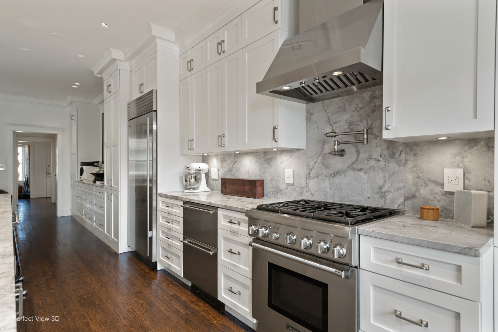 1433 W Rosemont Avenue Unit: 2W