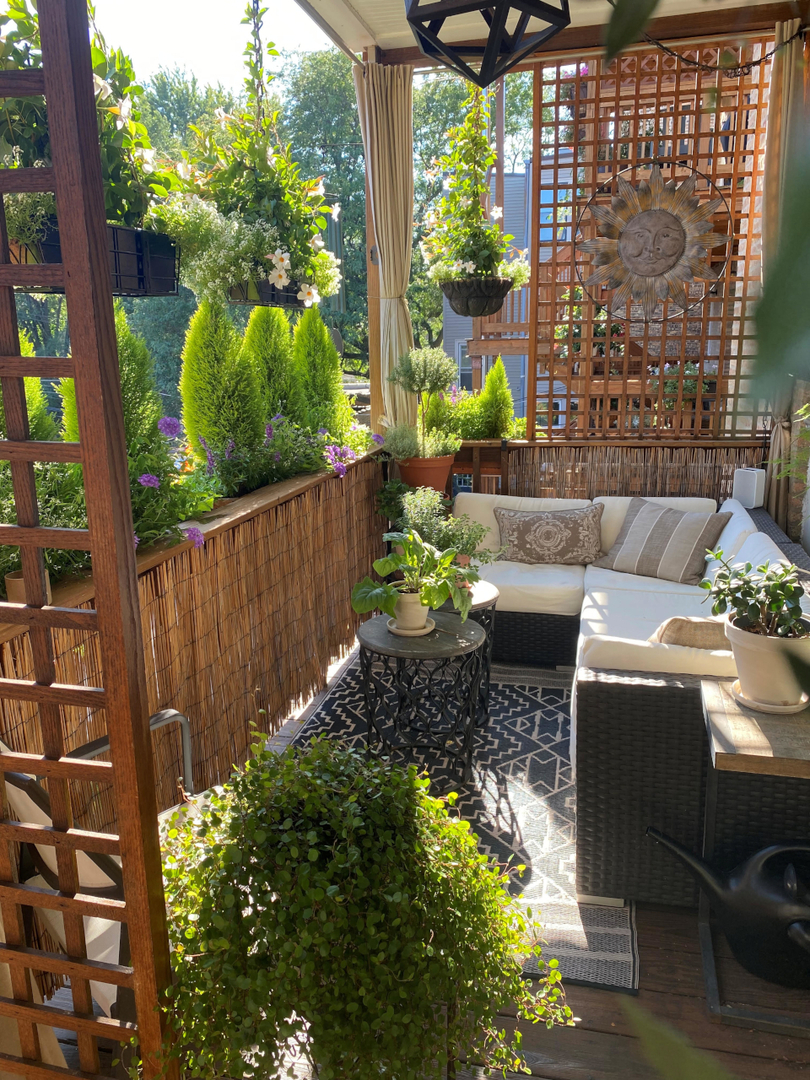 1433 W Rosemont Avenue Unit: 2W