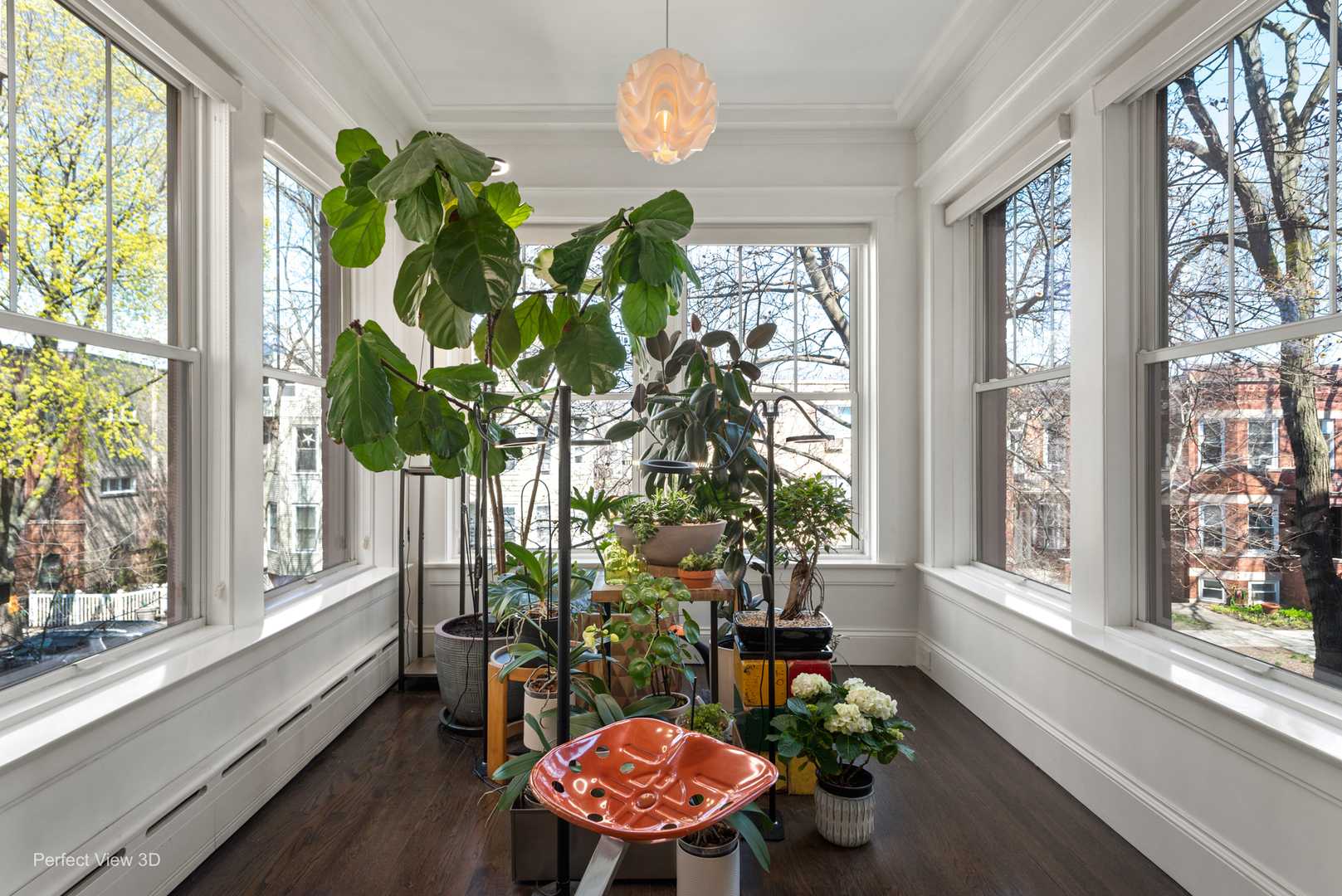 1433 W Rosemont Avenue Unit: 2W