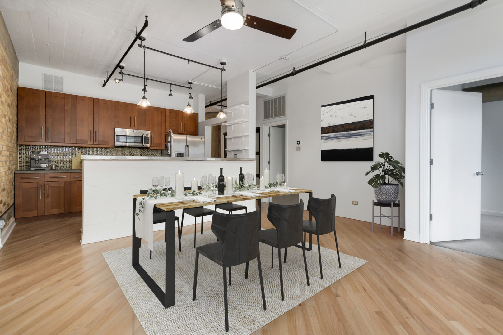 411 W Ontario Street Unit: 419