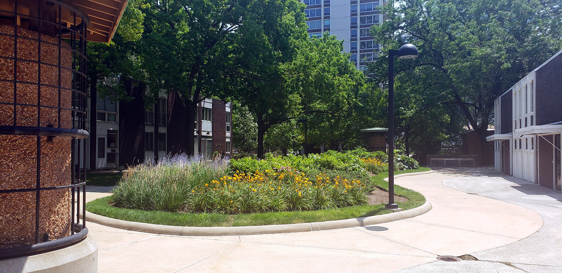 1355 N Sandburg Terrace Unit: 2306D