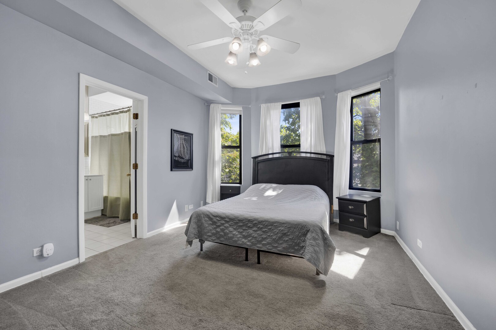 1712 W Wilson Avenue Unit: 3E