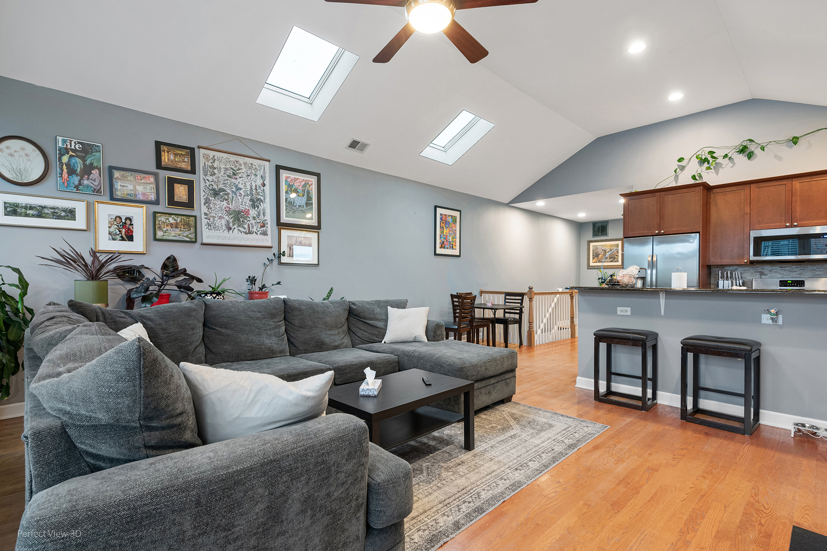 5617 W Lawrence Avenue Unit: 3