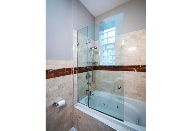 1437 N WASHTENAW Avenue Unit: 3