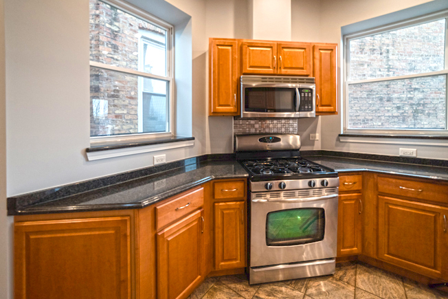 1437 N WASHTENAW Avenue Unit: 3