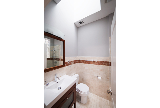 1437 N WASHTENAW Avenue Unit: 3
