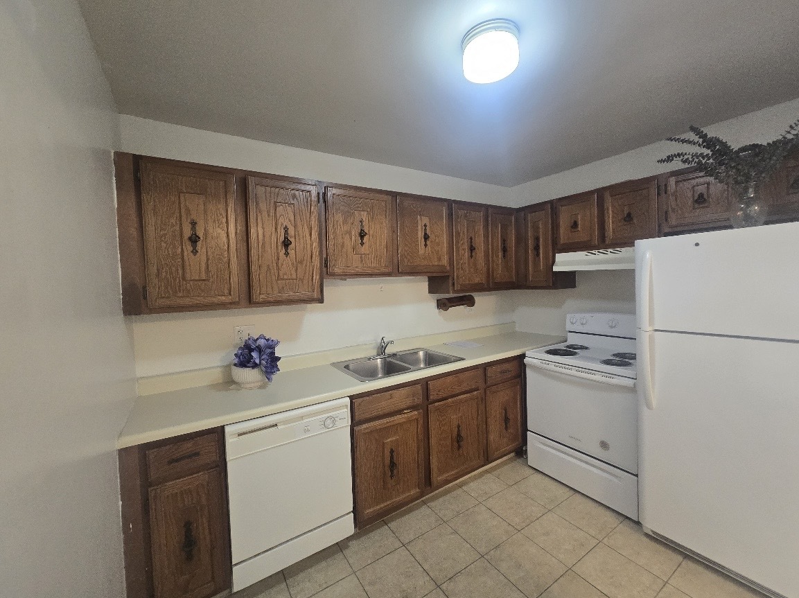 1537 Norway Lane Unit: 3A