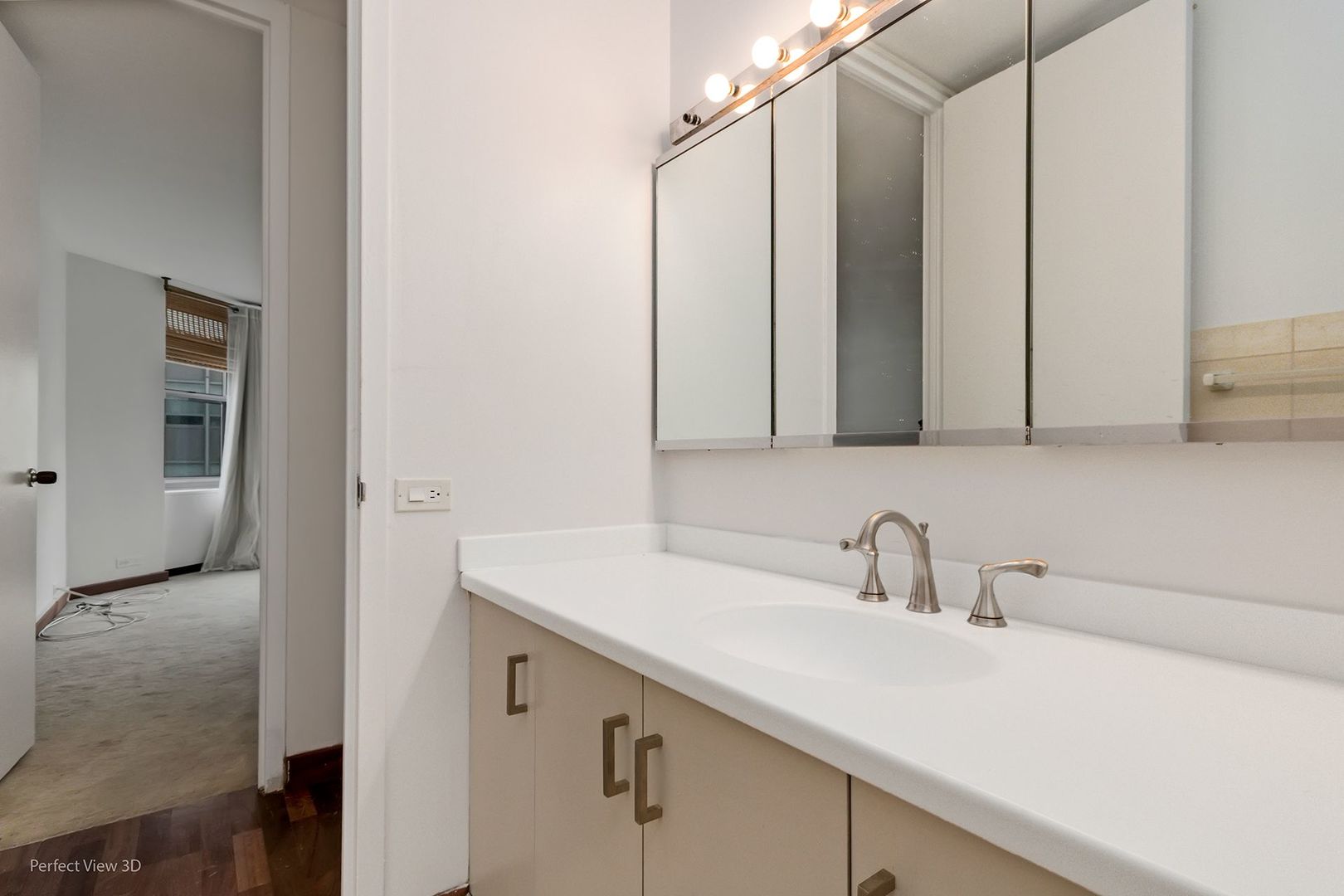 535 N Michigan Avenue Unit: 2503