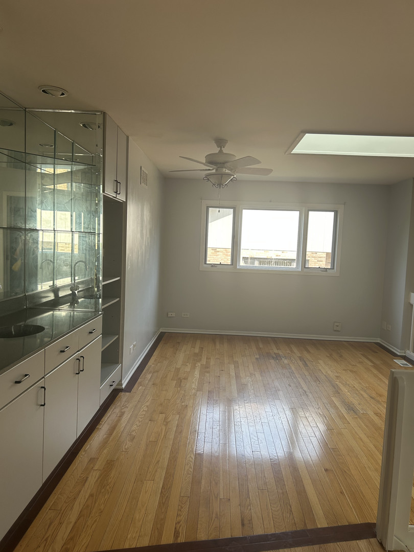 127 Villa Way Unit: 127