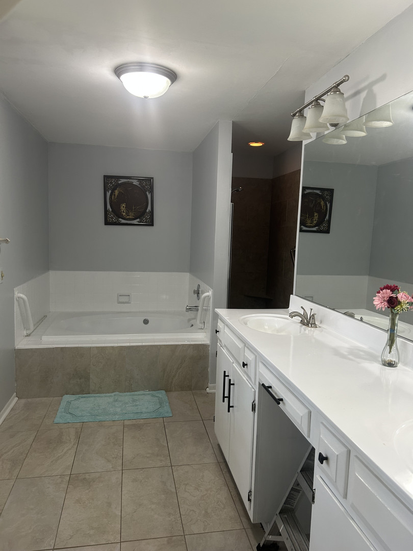 127 Villa Way Unit: 127