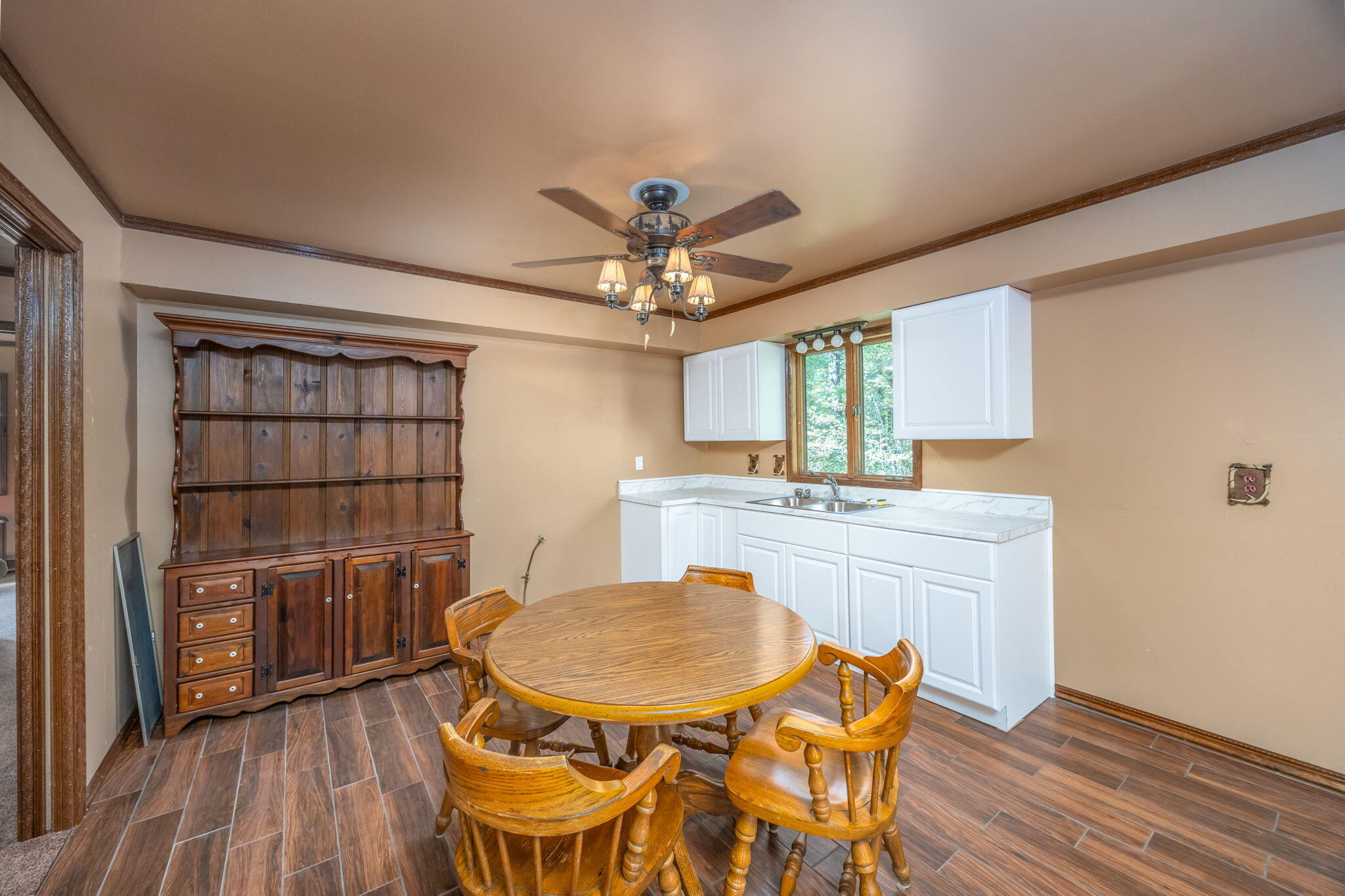 17598 Old House Road