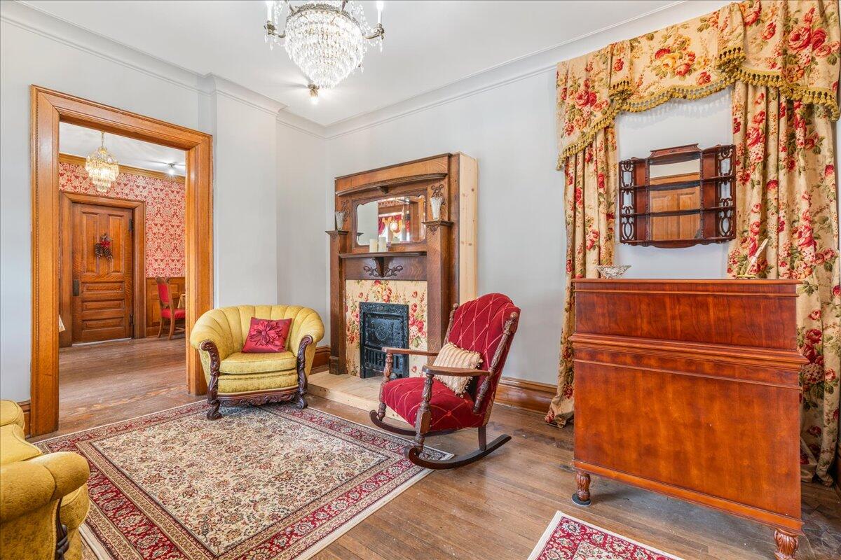461 Fifth Street