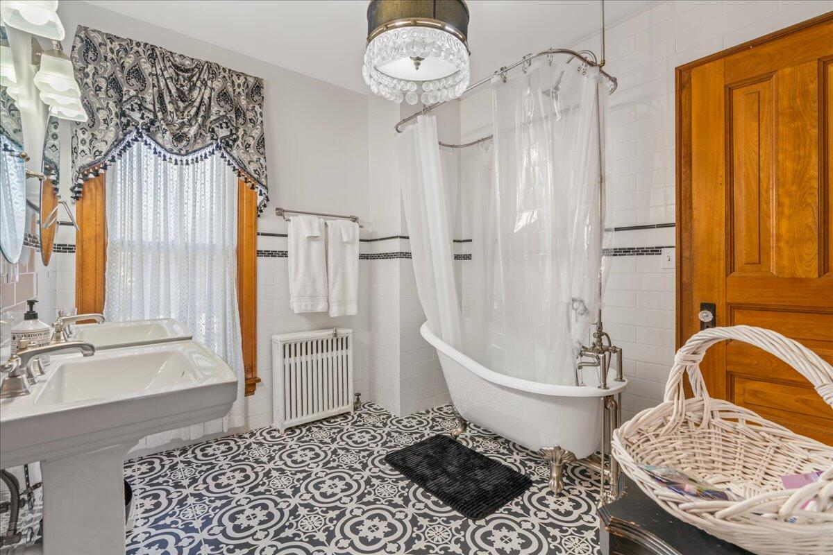 461 Fifth Street