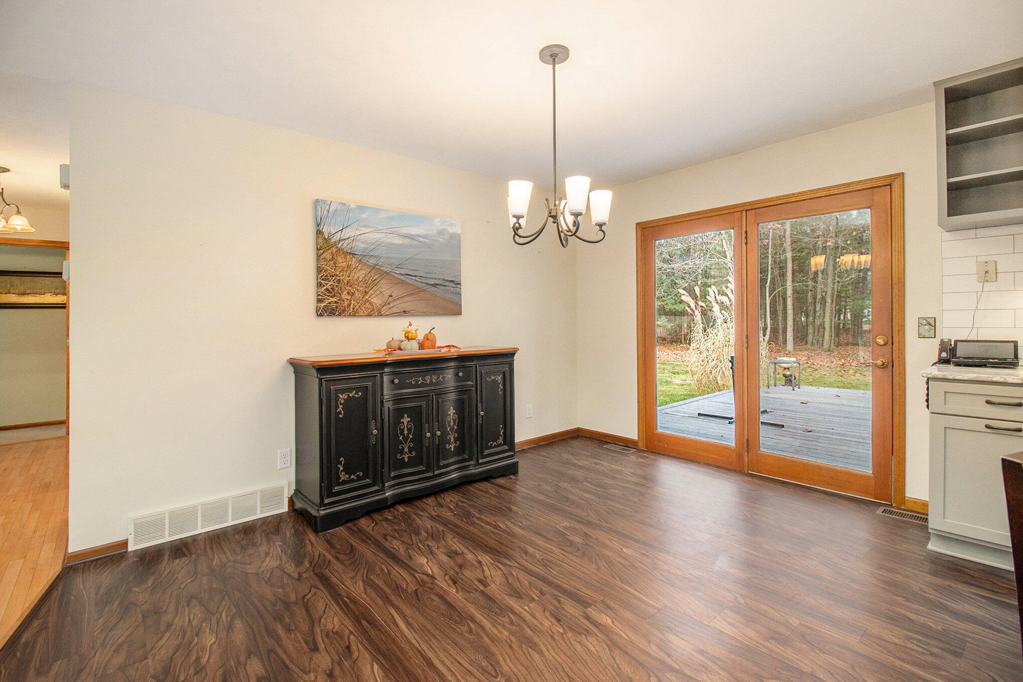 1422 Yoder Road