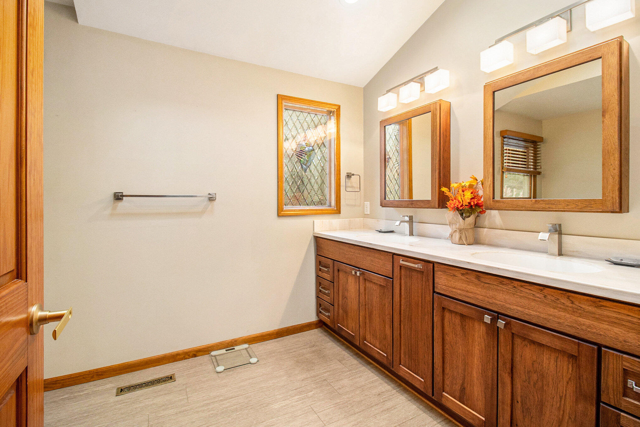 1422 Yoder Road