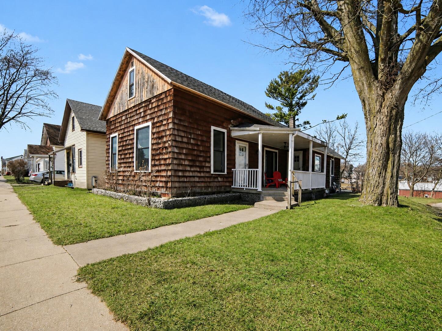 205 W 1st Street