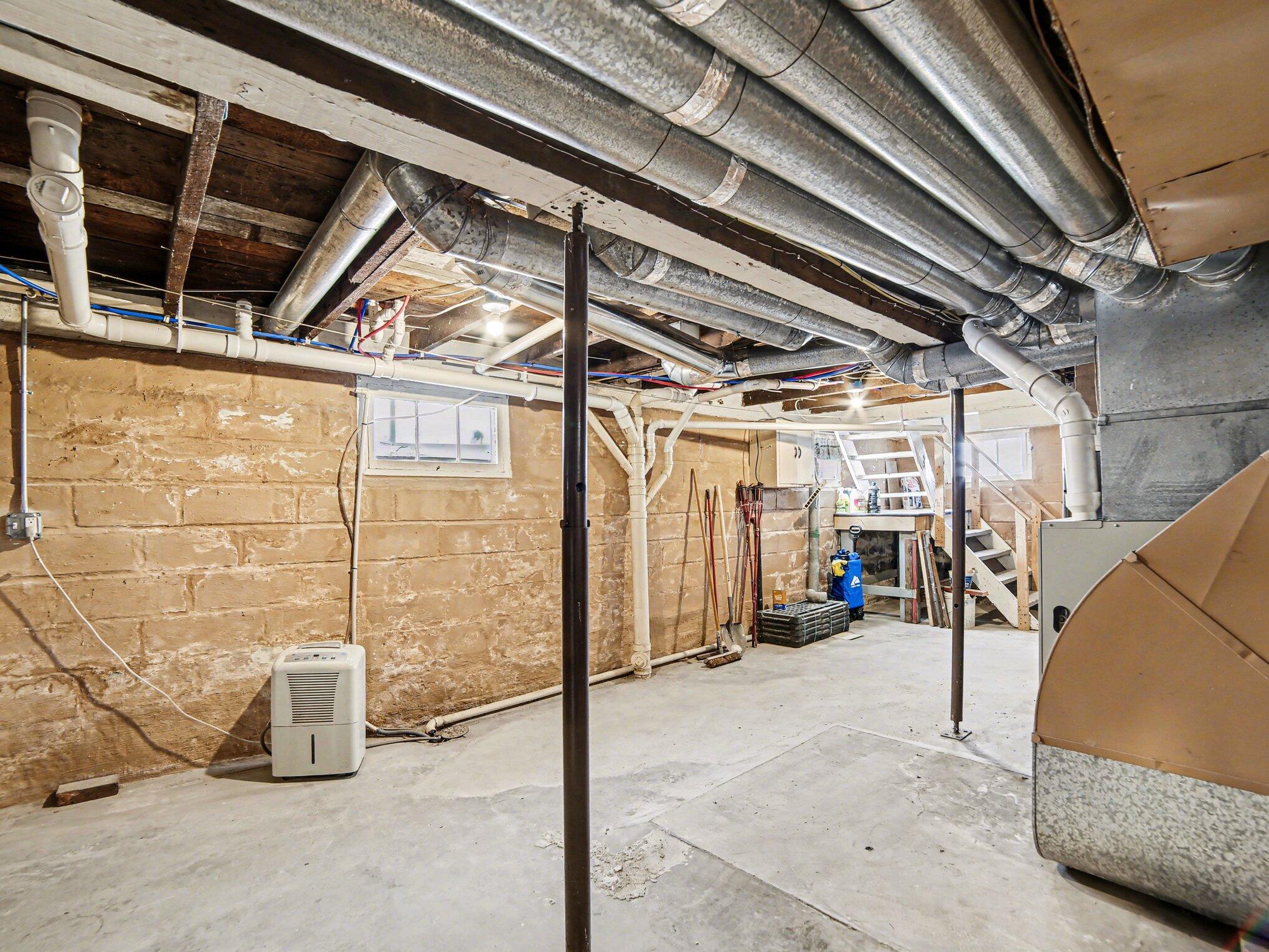 205 W 1st Street