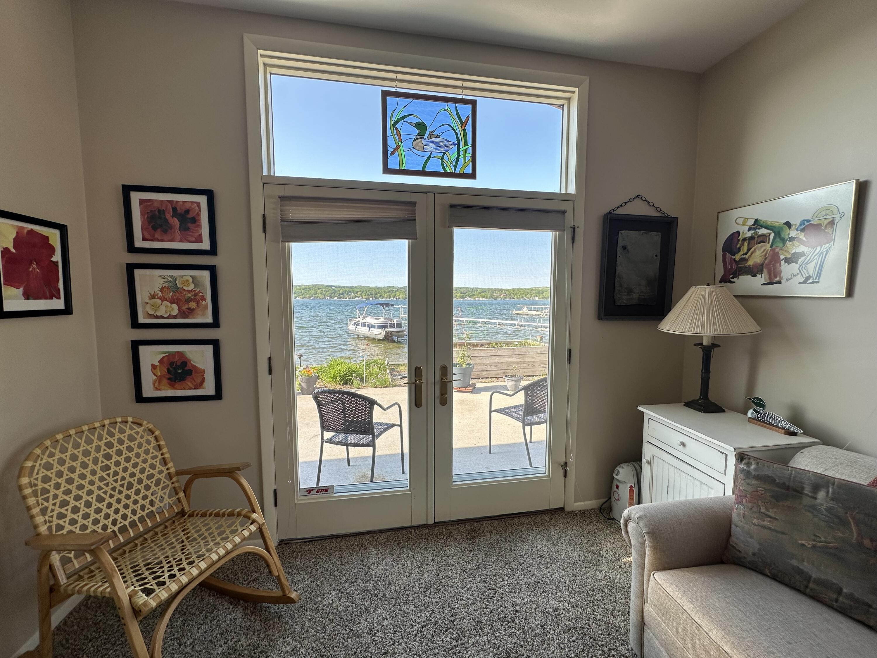 4554 Crescent Beach