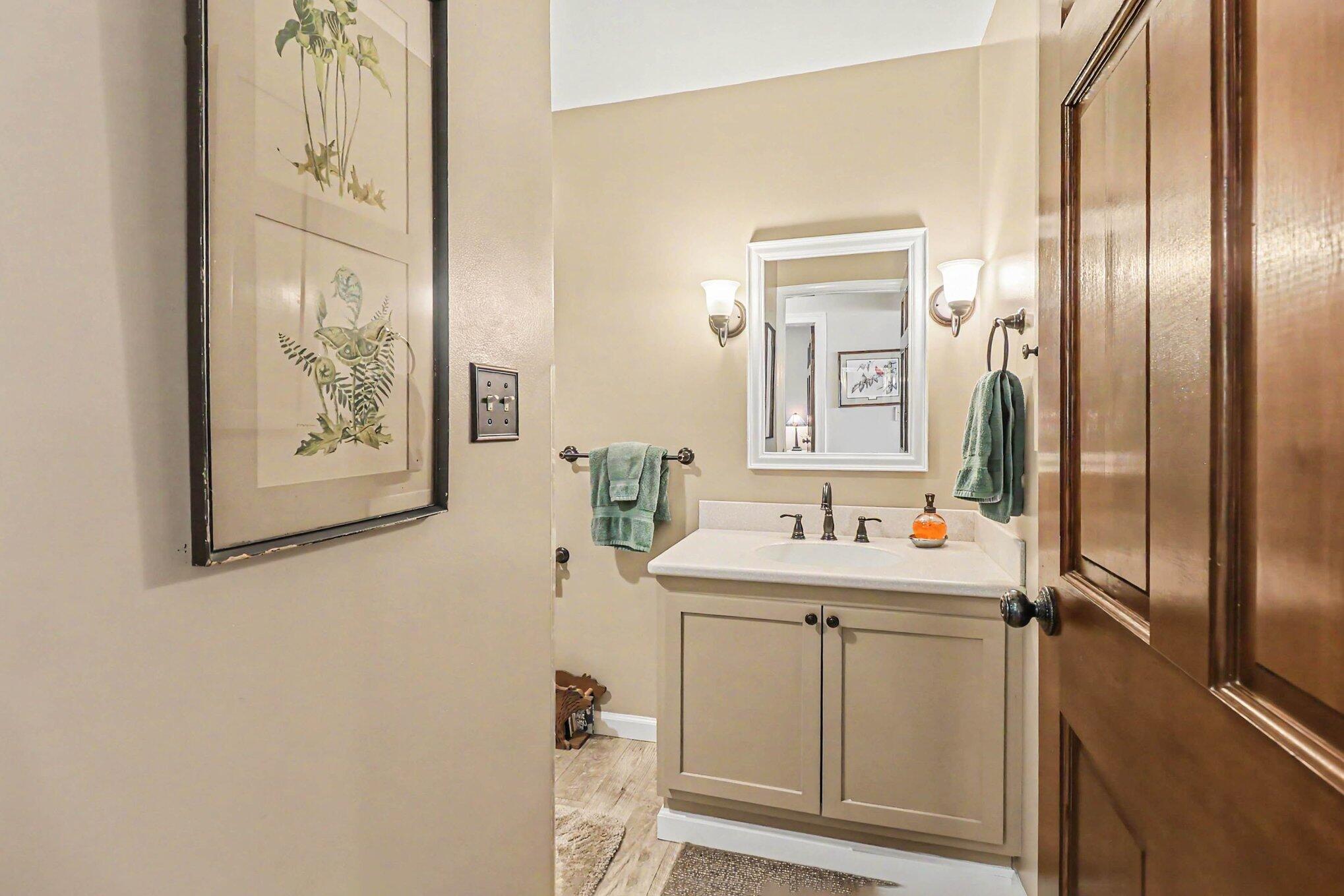4554 Crescent Beach