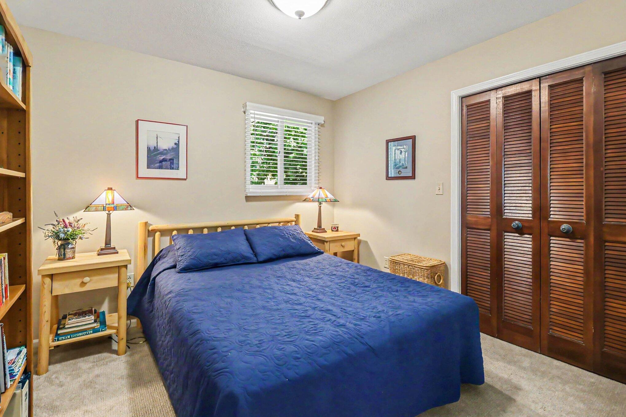 4554 Crescent Beach