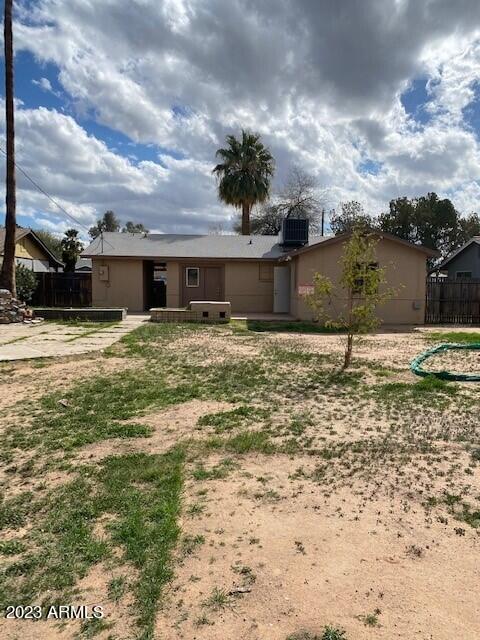 2124 E MITCHELL Drive