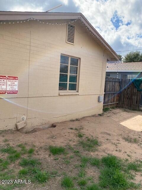 2124 E MITCHELL Drive