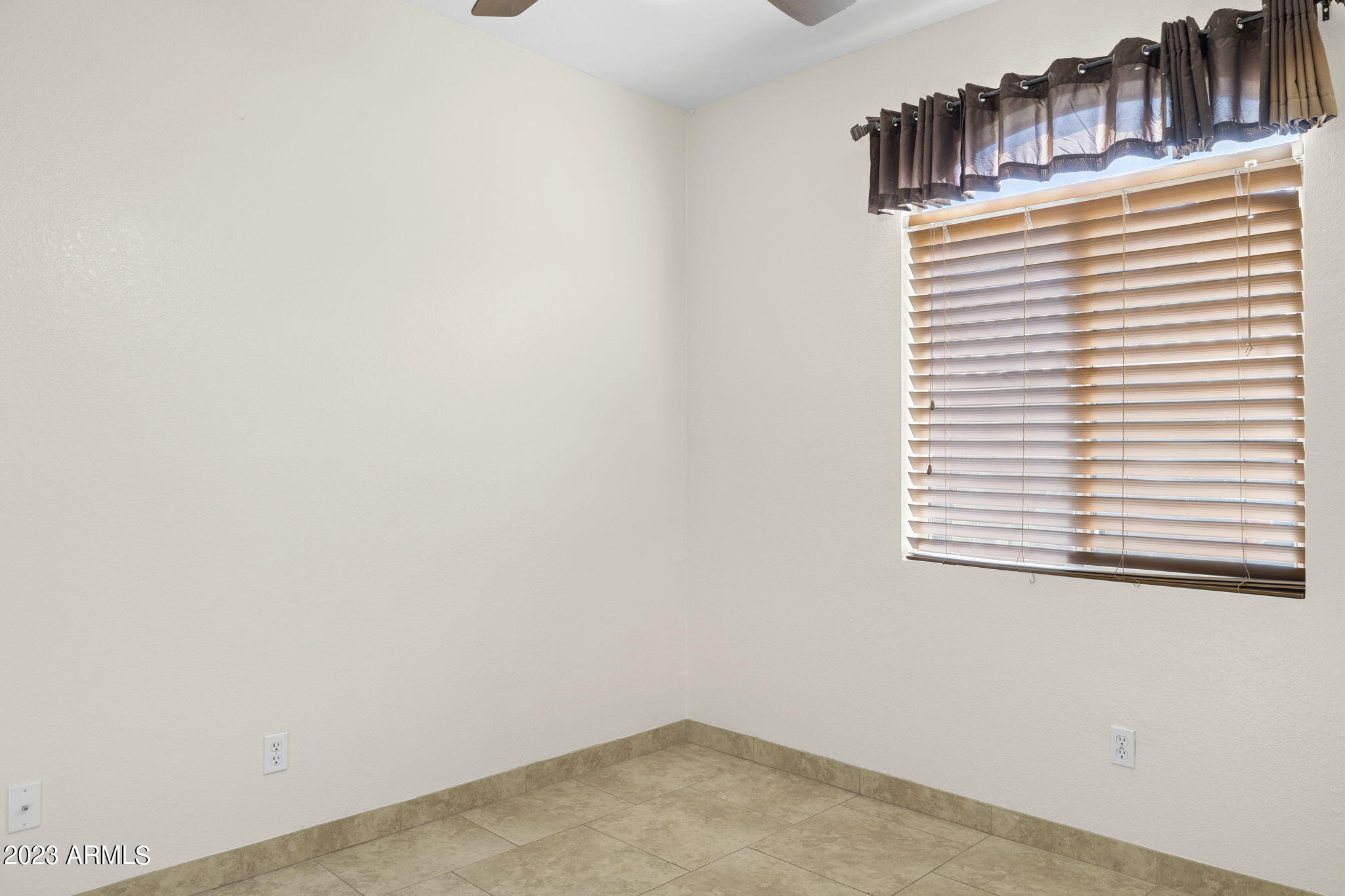 1750 W UNION HILLS Drive # 31