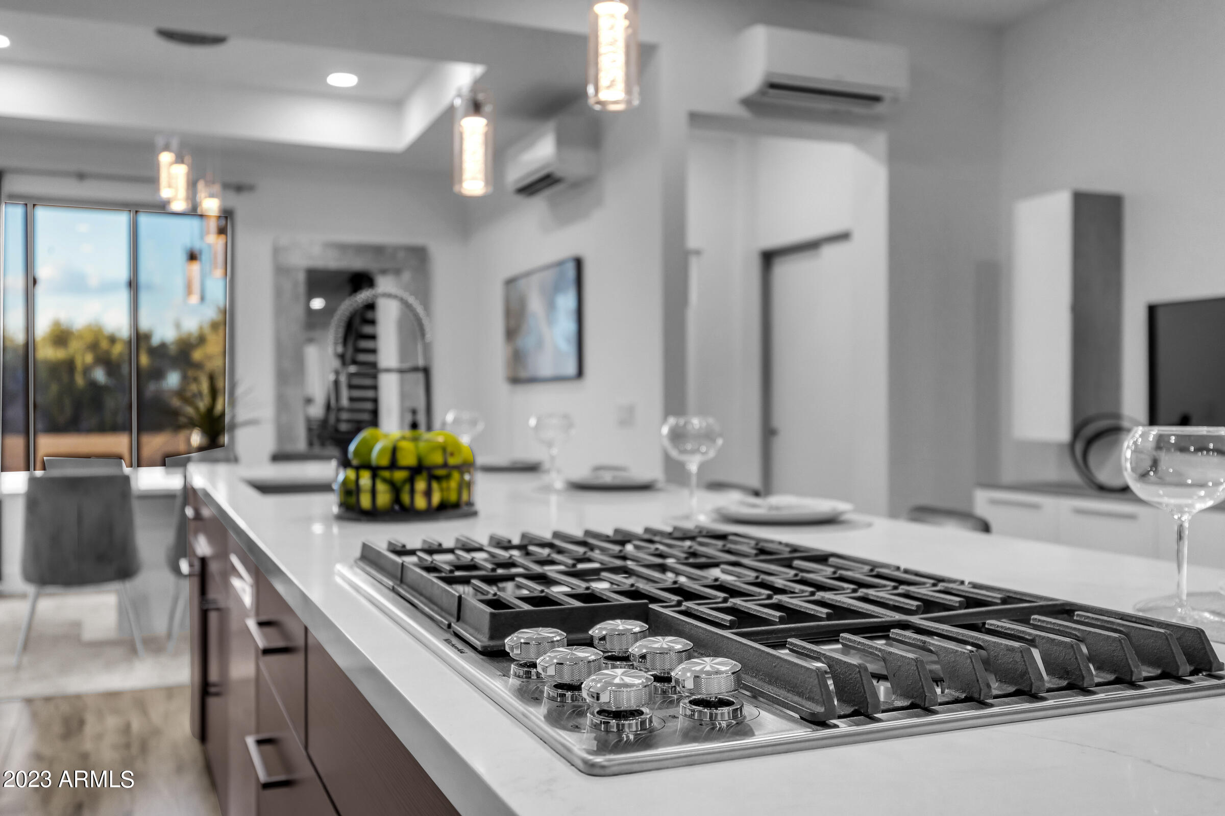 7788 E MAIN Street, 1009