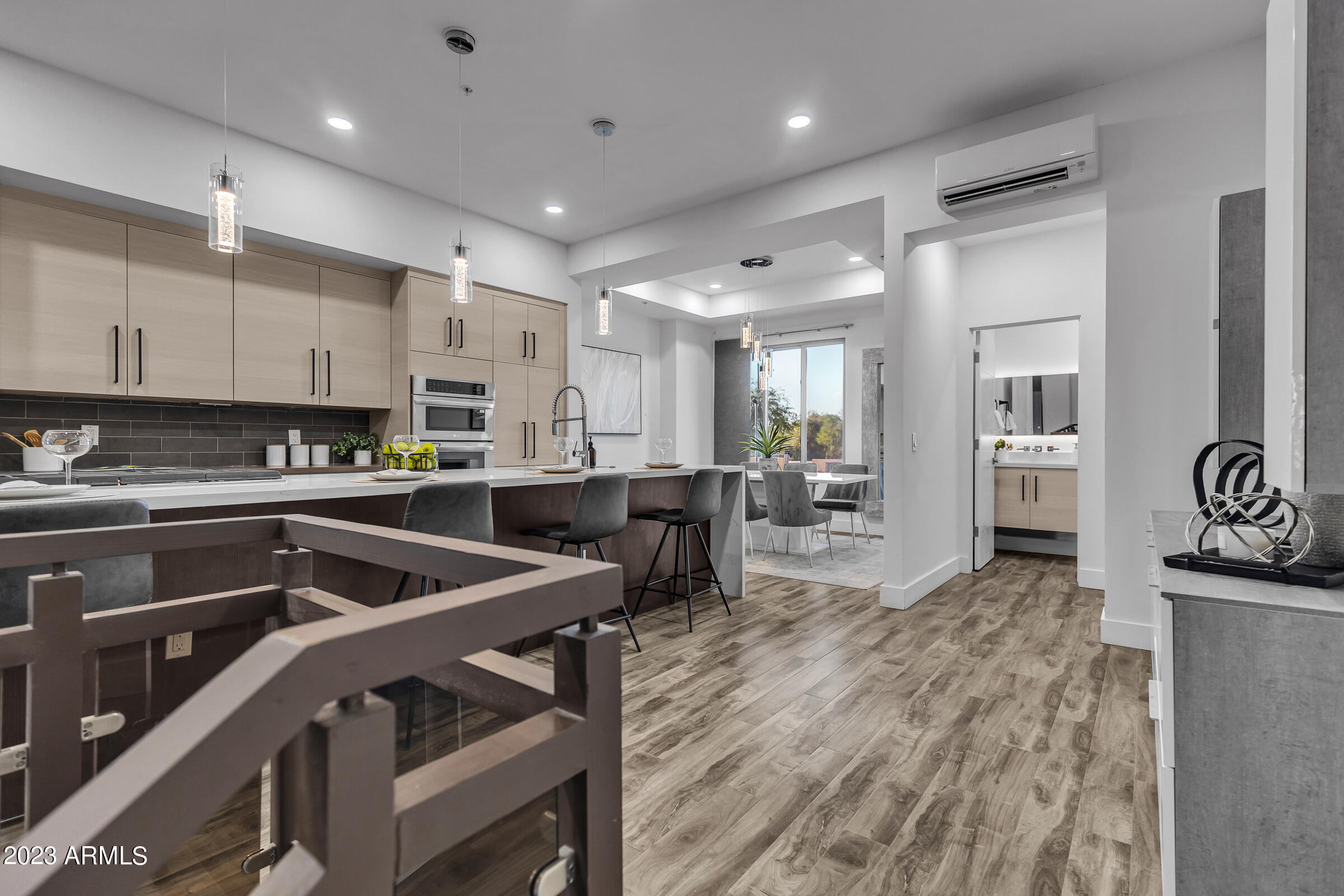 7788 E MAIN Street, 1009