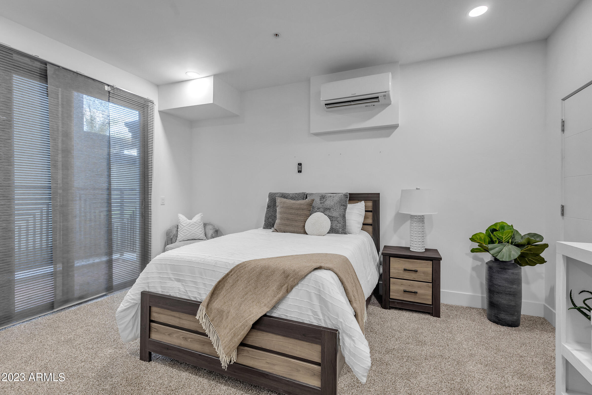 7788 E MAIN Street, 1009