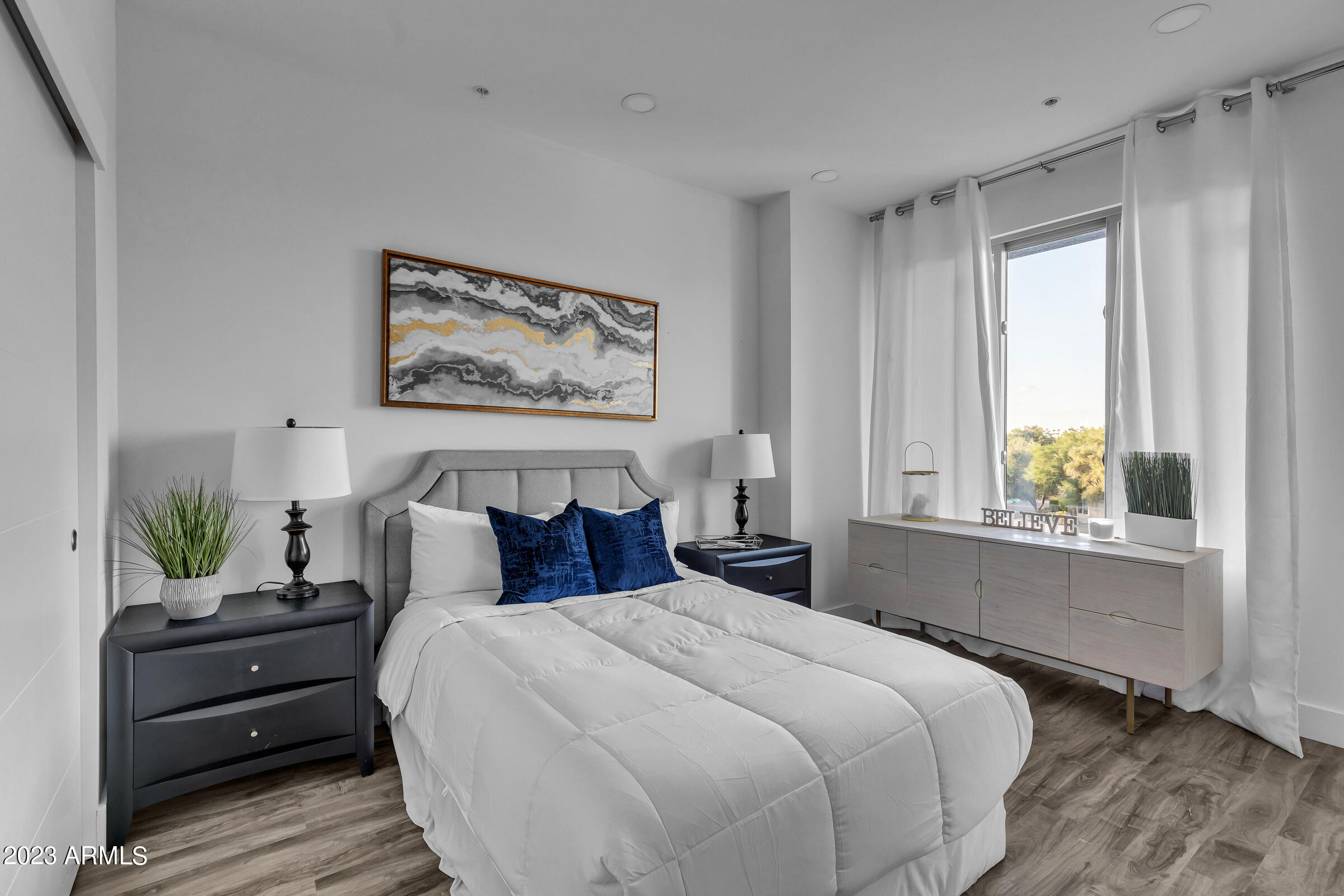 7788 E MAIN Street, 1009