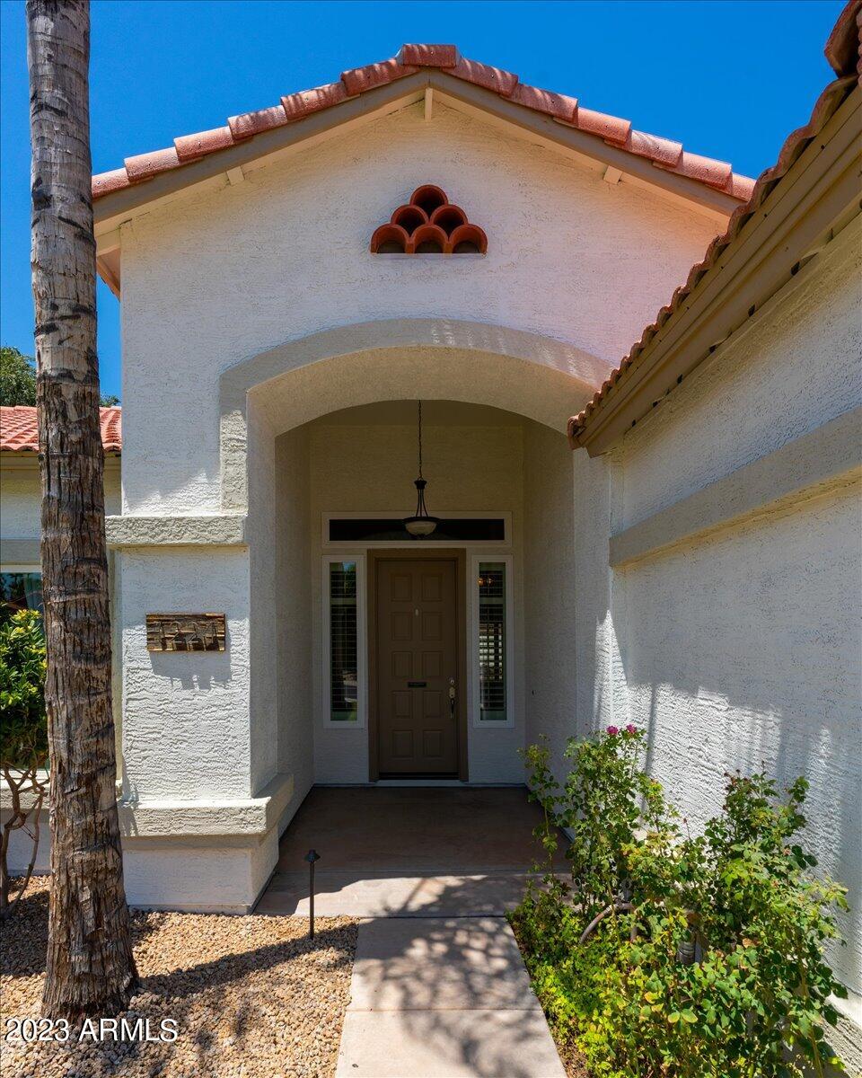 1224 E TRADEWIND Drive