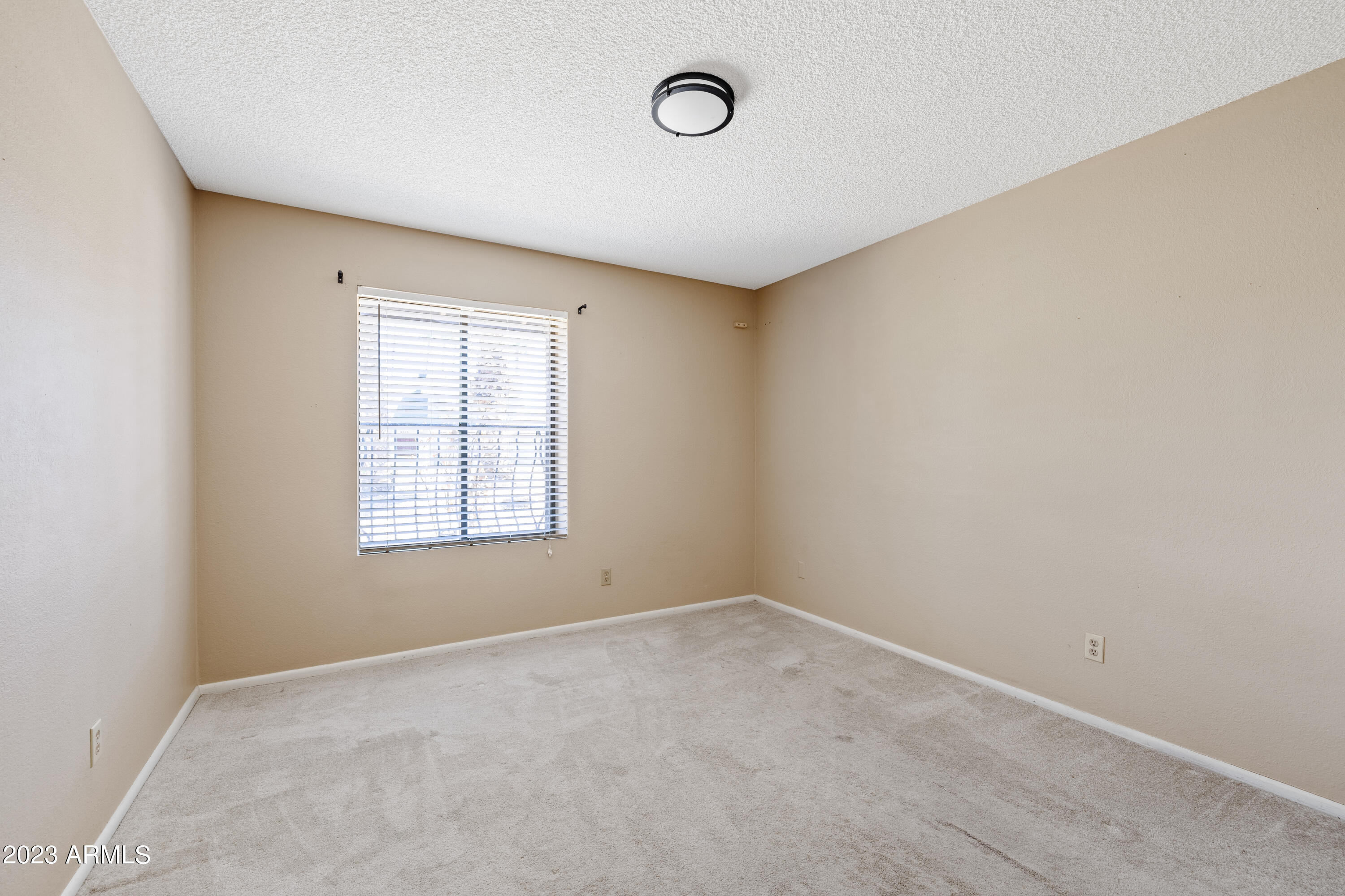 4501 E PARADISE Lane