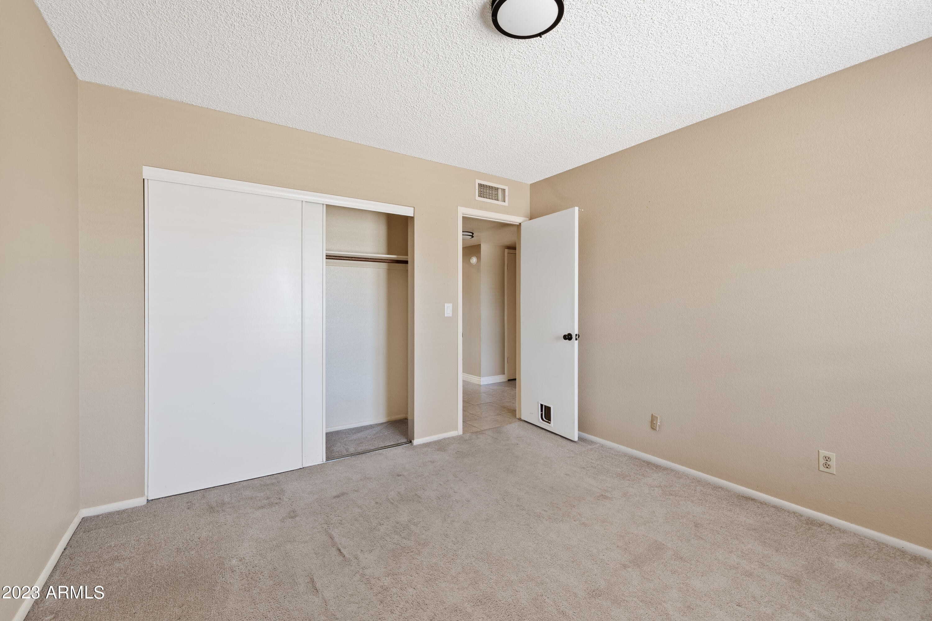 4501 E PARADISE Lane