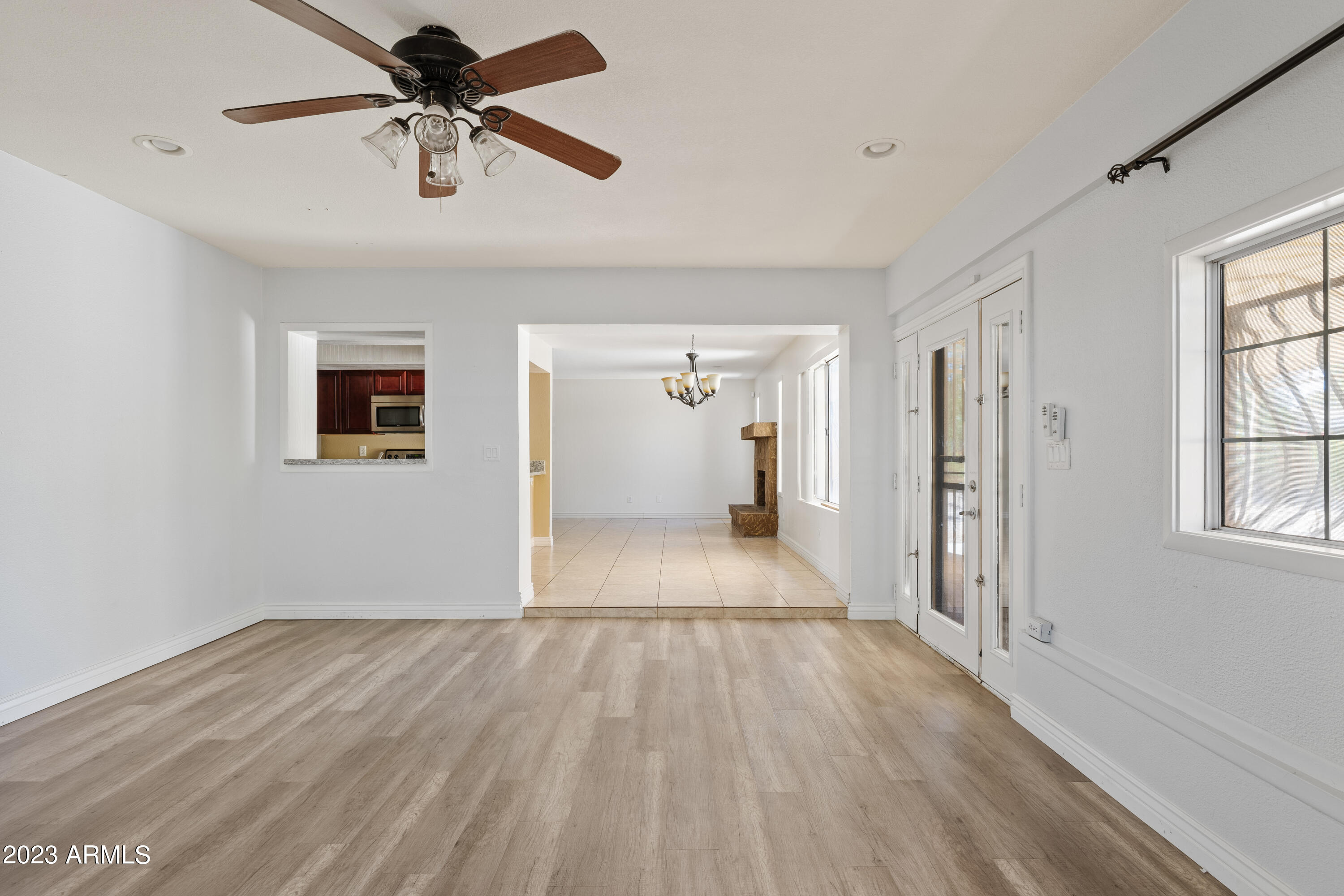 4501 E PARADISE Lane