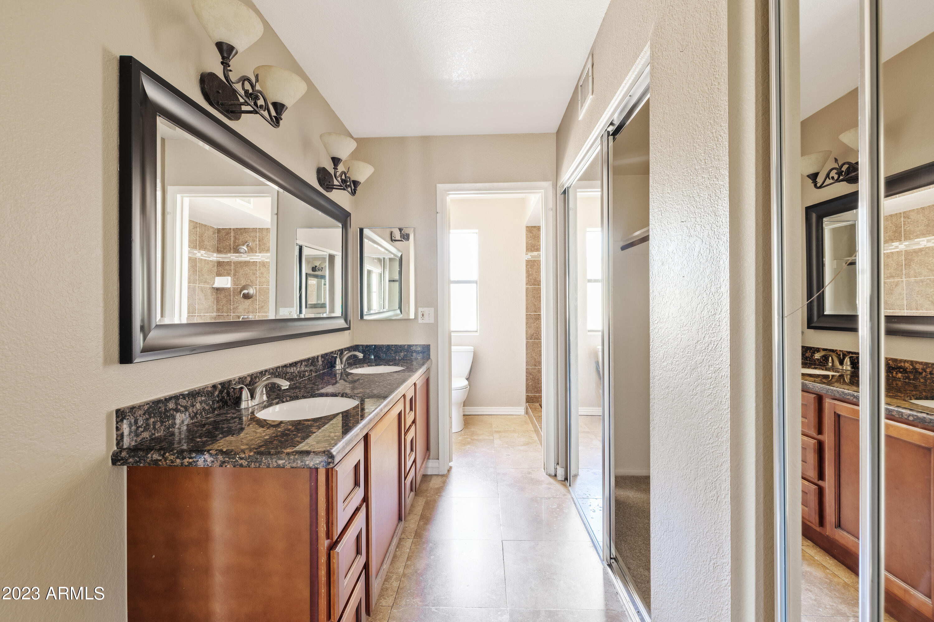 4501 E PARADISE Lane