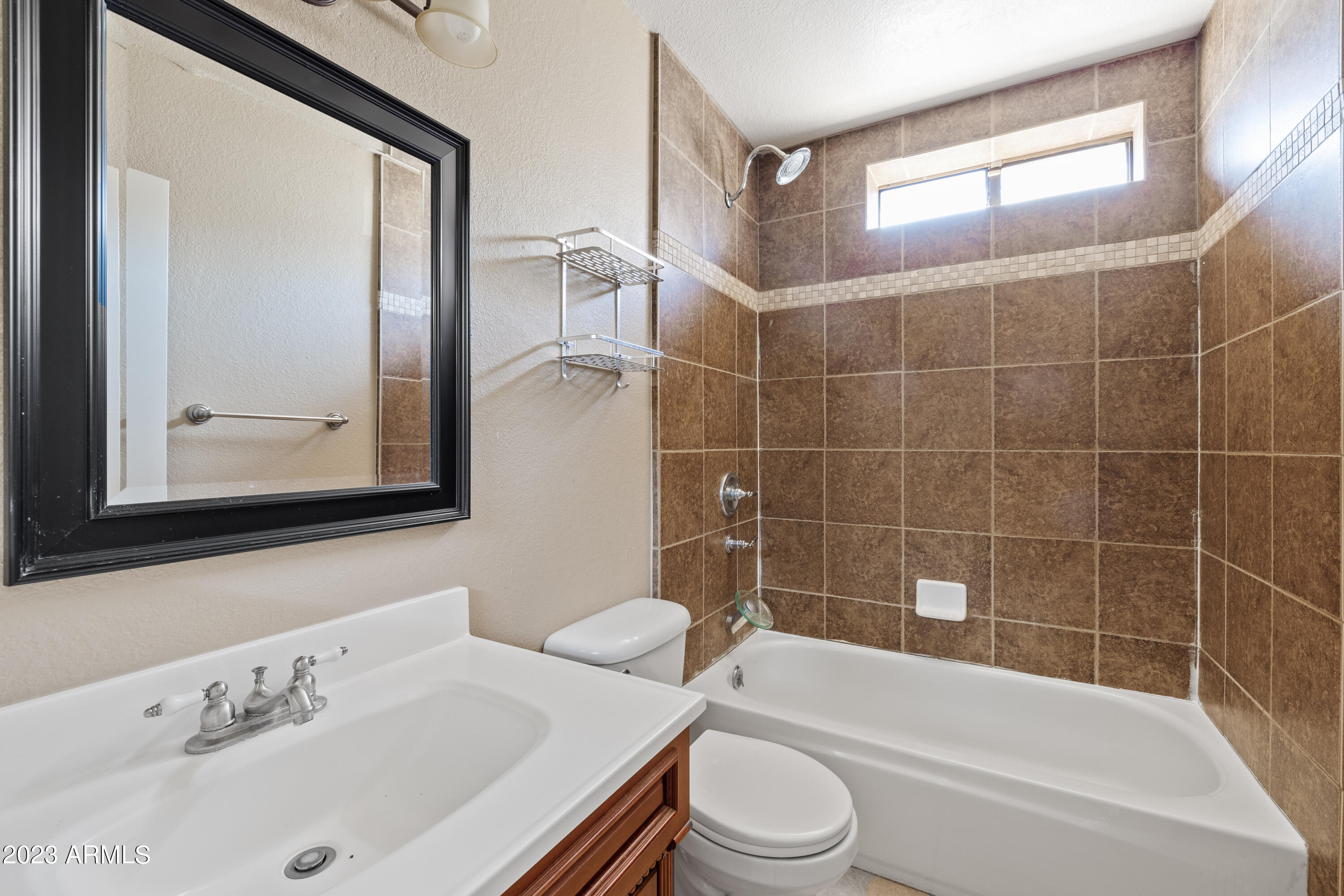 4501 E PARADISE Lane