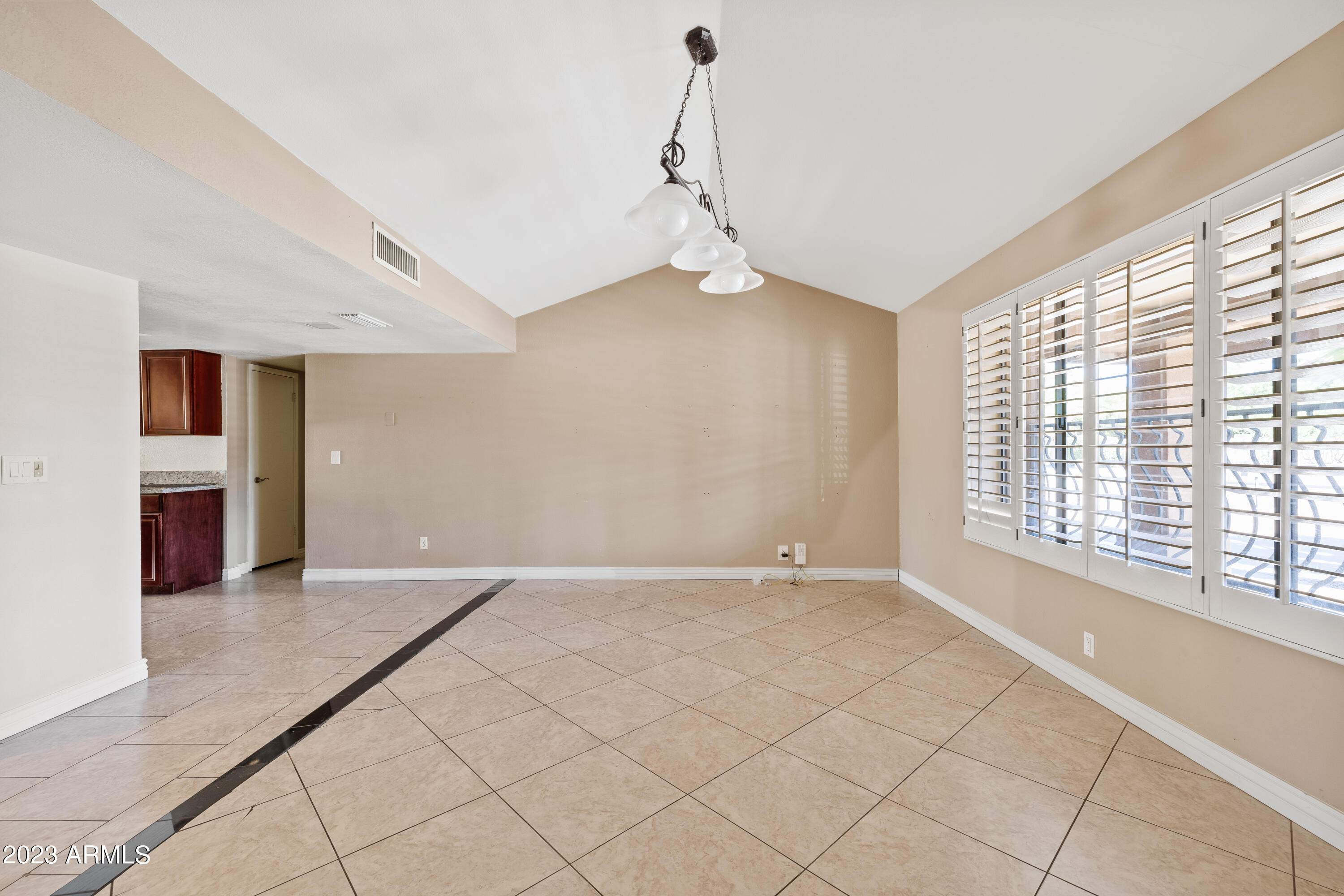 4501 E PARADISE Lane