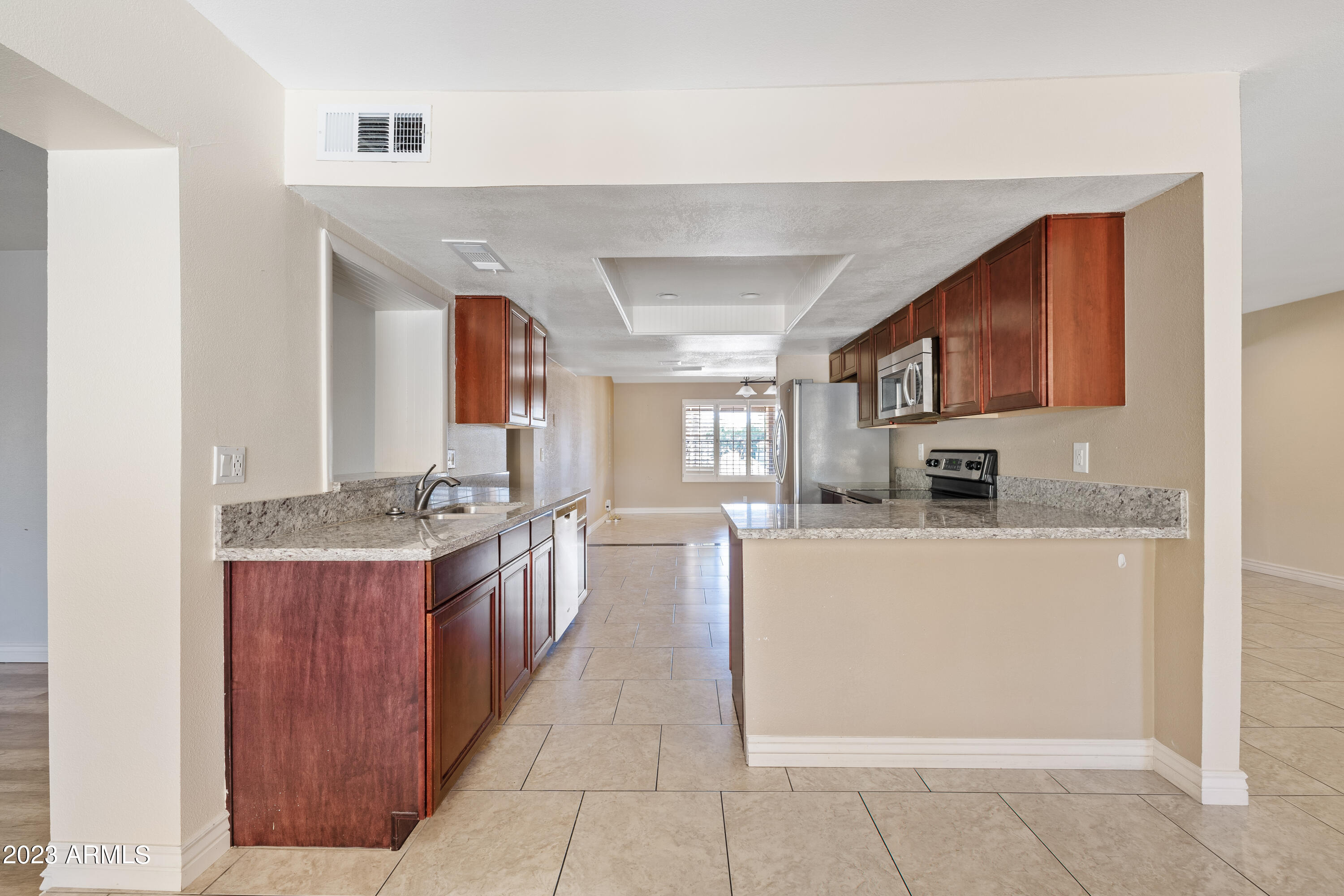 4501 E PARADISE Lane